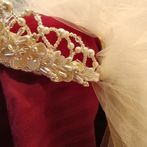 Bridal Vail - Picture 3 of 8